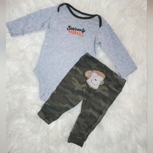 Boys 9 mo onsie set
